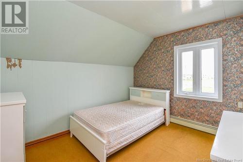 7705 Saint-Paul Street, Bas-Caraquet, NB - Indoor Photo Showing Bedroom