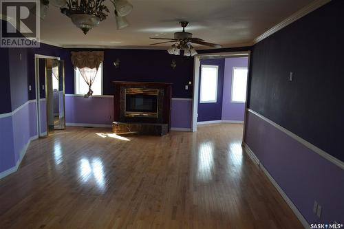 203 1St Street N, Flaxcombe, SK - Indoor With Fireplace