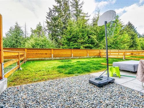 111-940 Reunion Ave, Langford, BC - Outdoor With Backyard