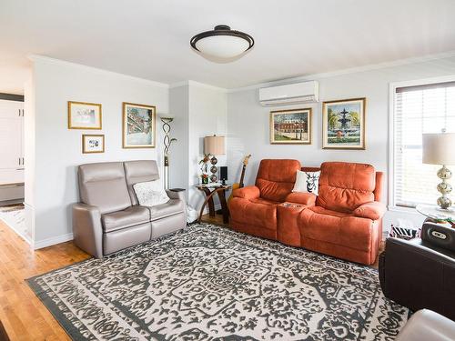 Salon - 1114 Côte St-Pierre, Sainte-Hélène-De-Kamouraska, QC - Indoor Photo Showing Living Room