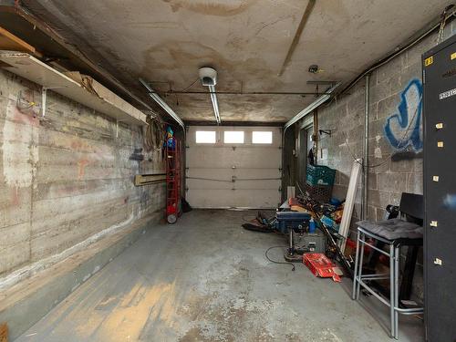 Garage - 8785  - 8787 Av. De L'Esplanade, Montréal (Ahuntsic-Cartierville), QC - Indoor Photo Showing Garage