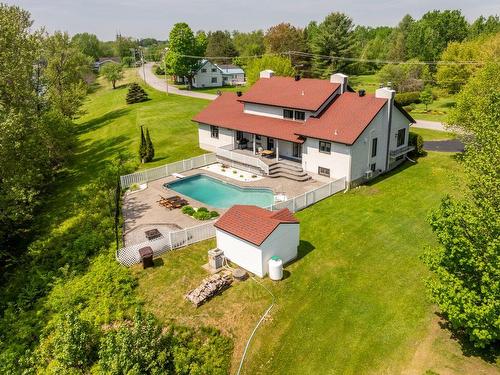 Overall view - 720 Ch. De L'Île-Grandbois, Saint-Casimir, QC - Outdoor With In Ground Pool