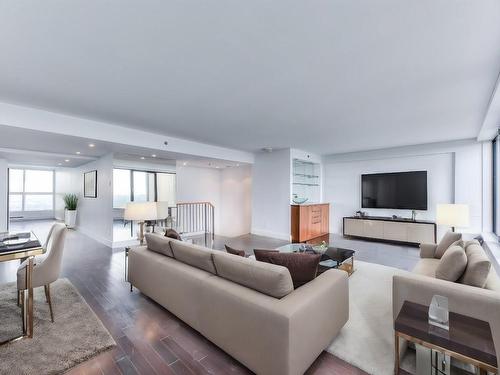 Mezzanine - Ph-01-5999A Av. De Monkland, Montréal (Côte-Des-Neiges/Notre-Dame-De-Grâce), QC - Indoor Photo Showing Living Room