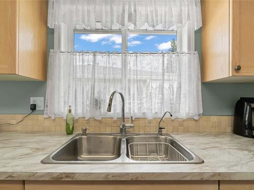 48-2675 Pine Avenue, Lumby, BC - Indoor Photo Showing Kitchen With Double Sink