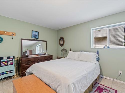 48-2675 Pine Avenue, Lumby, BC - Indoor Photo Showing Bedroom