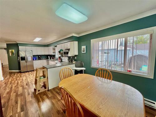 439 Similkameen Avenue, Princeton, BC - Indoor Photo Showing Dining Room