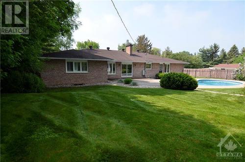 25 Swans Way, Ottawa, ON - Outdoor With In Ground Pool