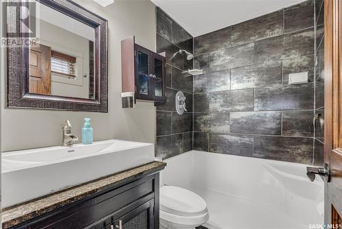 3322 Mcclocklin Road, Saskatoon, SK - Indoor Photo Showing Bathroom