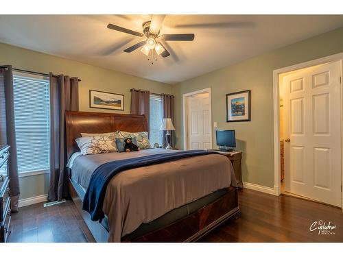 1663 Landsdowne Crescent, Grand Forks, BC - Indoor Photo Showing Bedroom