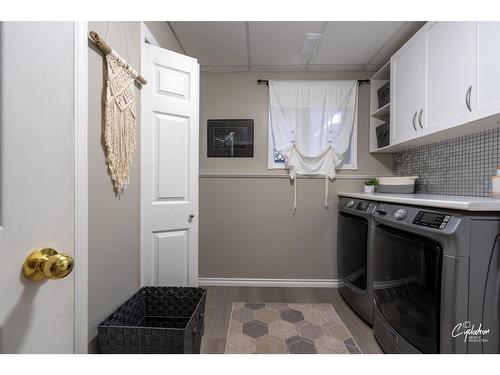 1663 Landsdowne Crescent, Grand Forks, BC - Indoor Photo Showing Laundry Room