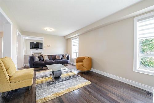 237 Solway Avenue, Vaughan, ON - Indoor Photo Showing Living Room