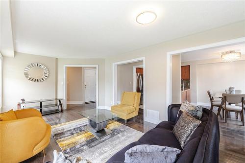 237 Solway Avenue, Vaughan, ON - Indoor Photo Showing Living Room