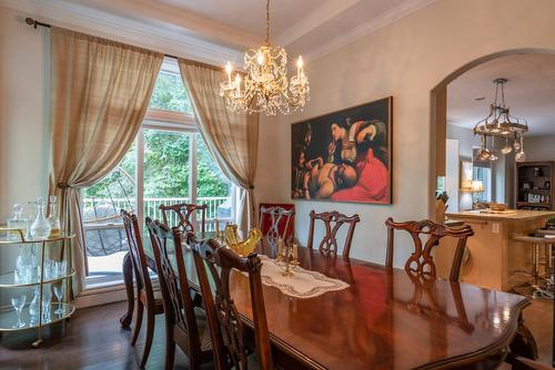 1611 Park Street, Rossland, BC - Indoor Photo Showing Dining Room