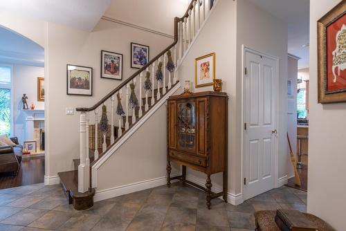 1611 Park Street, Rossland, BC - Indoor Photo Showing Other Room