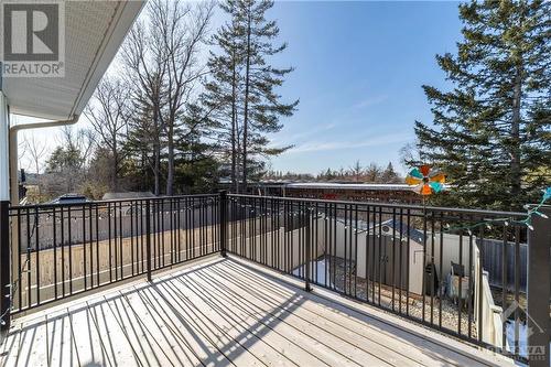 Walk-Out Main Floor Deck with Natural Gas Hookup - 340 Kilspindie Ridge, Ottawa, ON - Outdoor