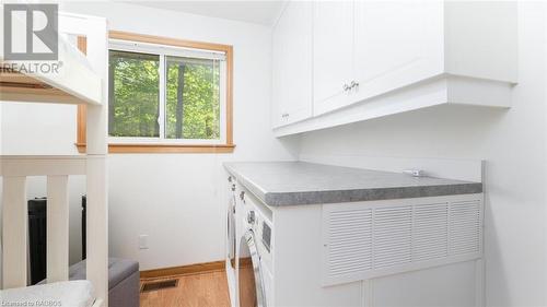 75 Lakeland Drive, Sauble Beach, ON - Indoor Photo Showing Laundry Room