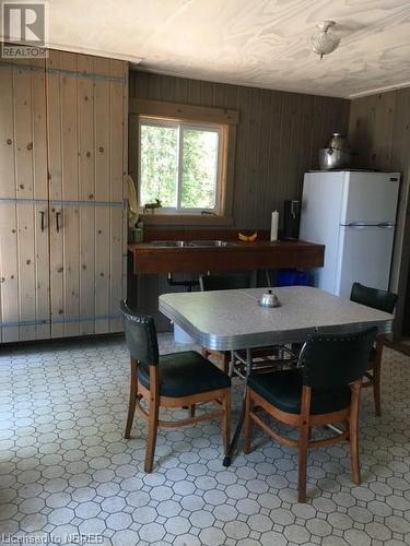Con 5 Pt Lot 4 Brule Lake Camp, North Bay, ON - Indoor Photo Showing Dining Room