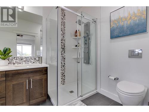 4799 Parkside Drive, Prince George, BC - Indoor Photo Showing Bathroom