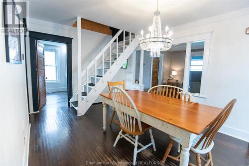 39 Lorne Avenue, Wallaceburg, ON - Indoor Photo Showing Dining Room