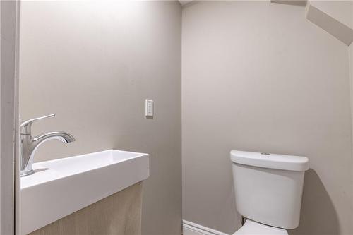 162 Highland Avenue, St. Catharines, ON - Indoor Photo Showing Bathroom