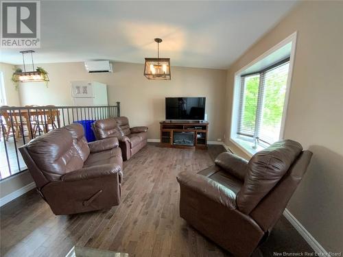 133 Du Pouvoir Road, Edmundston, NB - Indoor Photo Showing Living Room