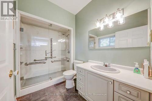 28 Goodman Road, Kawartha Lakes, ON - Indoor Photo Showing Bathroom