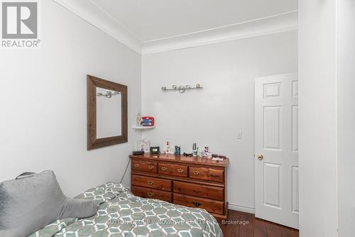 51 Beach Road, Hamilton, ON - Indoor Photo Showing Bedroom