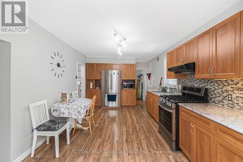51 Beach Road, Hamilton, ON - Indoor Photo Showing Kitchen