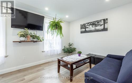 157 Main Street W Street, Grey Highlands (Markdale), ON - Indoor Photo Showing Living Room