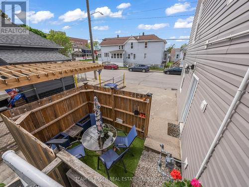 2645 Whelpton Street, Windsor, ON - Outdoor