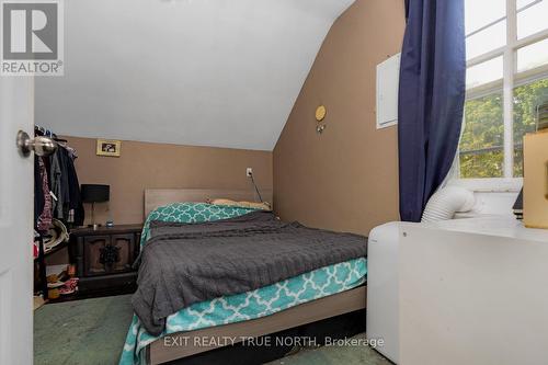 1132 4Th Avenue W, Owen Sound, ON - Indoor Photo Showing Bedroom