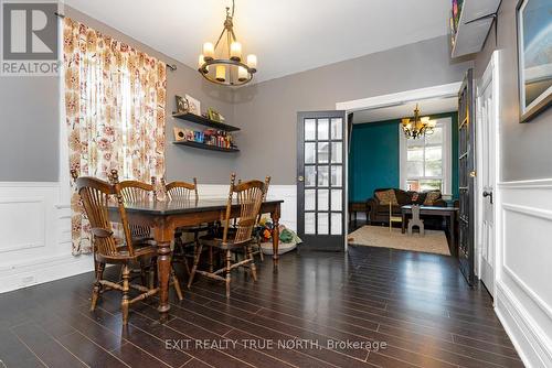 1132 4Th Avenue W, Owen Sound, ON - Indoor Photo Showing Dining Room