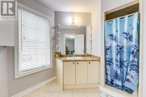 10 Gatlin Street, Brampton, ON - Indoor Photo Showing Bathroom