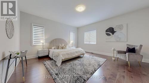 3029 Parsonage Crescent, Oakville, ON - Indoor Photo Showing Bedroom