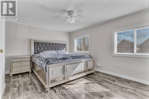 15 Lincoln Street, Hamilton, ON - Indoor Photo Showing Bedroom