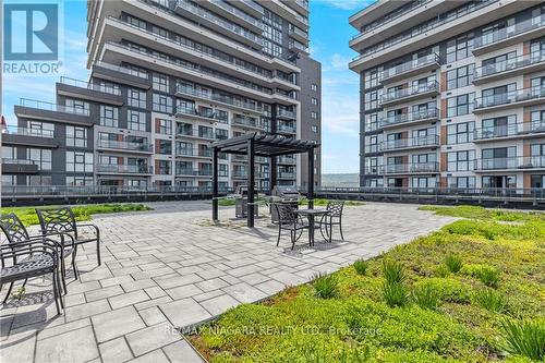 1005 - 550 North Service Road, Grimsby, ON - Outdoor With Balcony With Facade