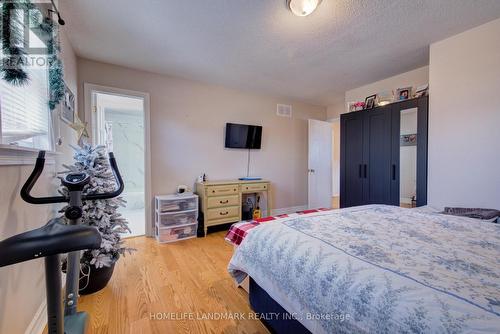 164 Brian Boulevard, Hamilton, ON - Indoor Photo Showing Bedroom
