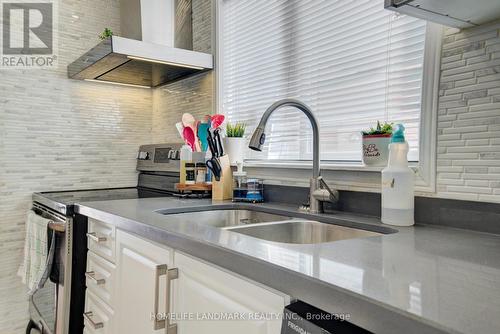 164 Brian Boulevard, Hamilton, ON - Indoor Photo Showing Kitchen With Double Sink