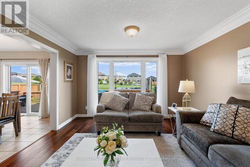 24 Kipling Drive, Belleville, ON - Indoor Photo Showing Living Room
