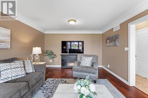 24 Kipling Drive, Belleville, ON - Indoor Photo Showing Living Room