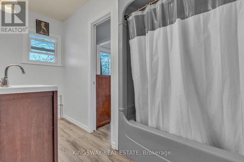 2206 Stevensville Road, Fort Erie, ON - Indoor Photo Showing Bathroom