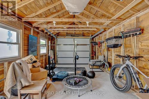 22 Jane Street, Collingwood, ON - Indoor Photo Showing Garage