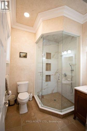 27 David Street, Brampton, ON - Indoor Photo Showing Bathroom