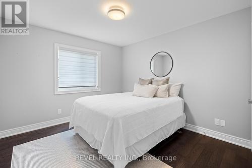 7685 Pender Street, Niagara Falls, ON - Indoor Photo Showing Bedroom