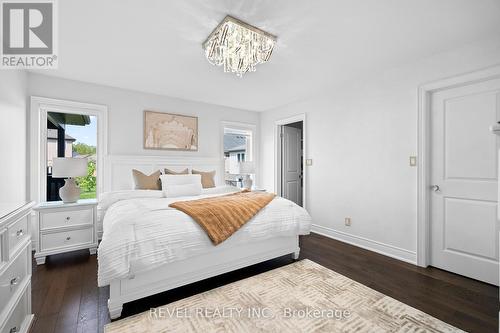 7685 Pender Street, Niagara Falls, ON - Indoor Photo Showing Bedroom