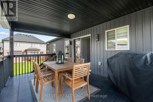 7685 Pender Street, Niagara Falls, ON - Outdoor With Deck Patio Veranda With Exterior