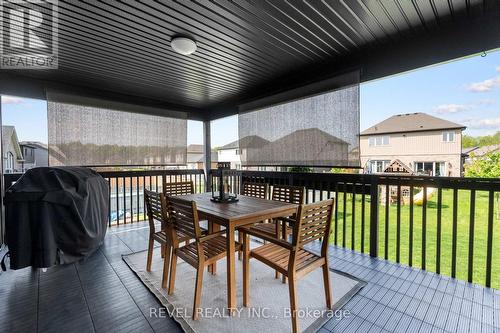 7685 Pender Street, Niagara Falls, ON - Outdoor With Deck Patio Veranda With Exterior