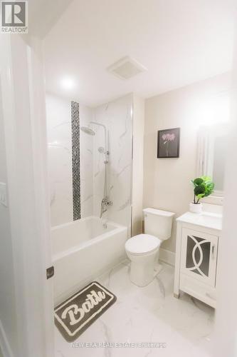 567 Shenandoah Drive, Mississauga, ON - Indoor Photo Showing Bathroom