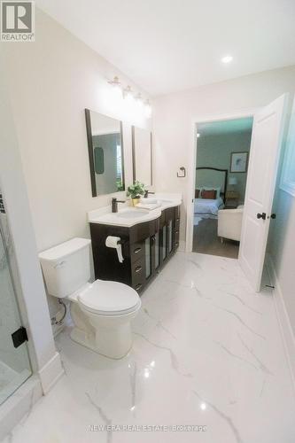567 Shenandoah Drive, Mississauga, ON - Indoor Photo Showing Bathroom