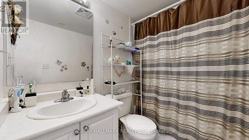2028 - 3031 Finch Avenue W, Toronto, ON - Indoor Photo Showing Bathroom